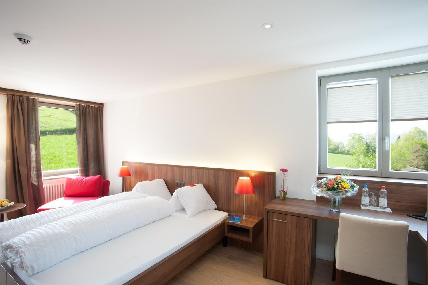Seehotel Delphin Meisterschwanden Екстер'єр фото