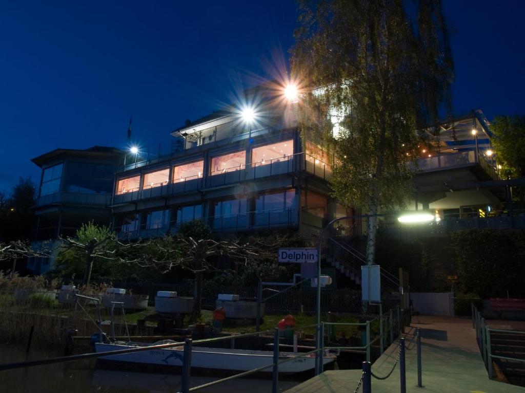 Seehotel Delphin Meisterschwanden Екстер'єр фото