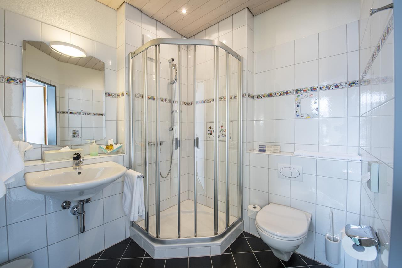 Seehotel Delphin Meisterschwanden Екстер'єр фото