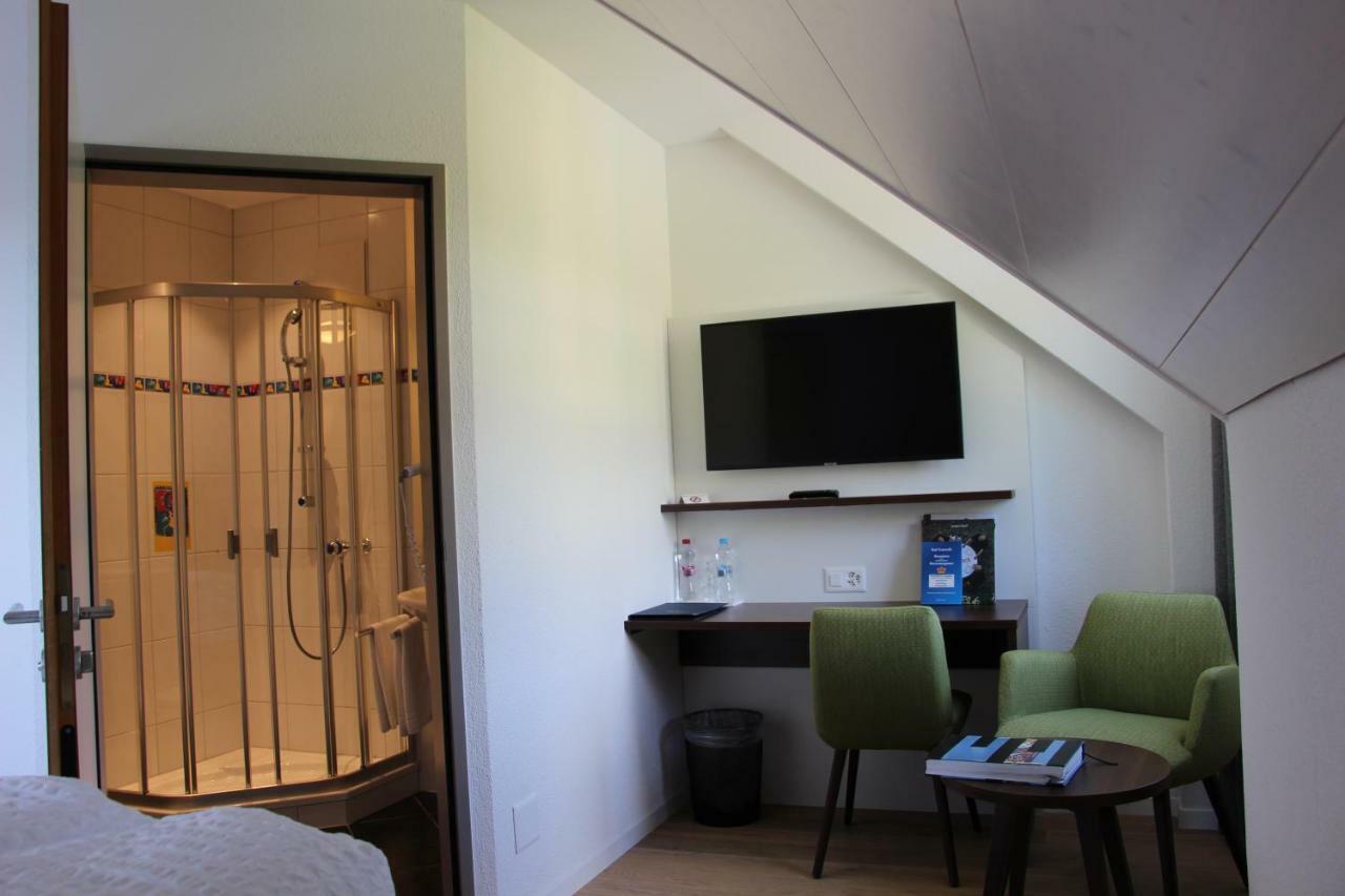 Seehotel Delphin Meisterschwanden Екстер'єр фото